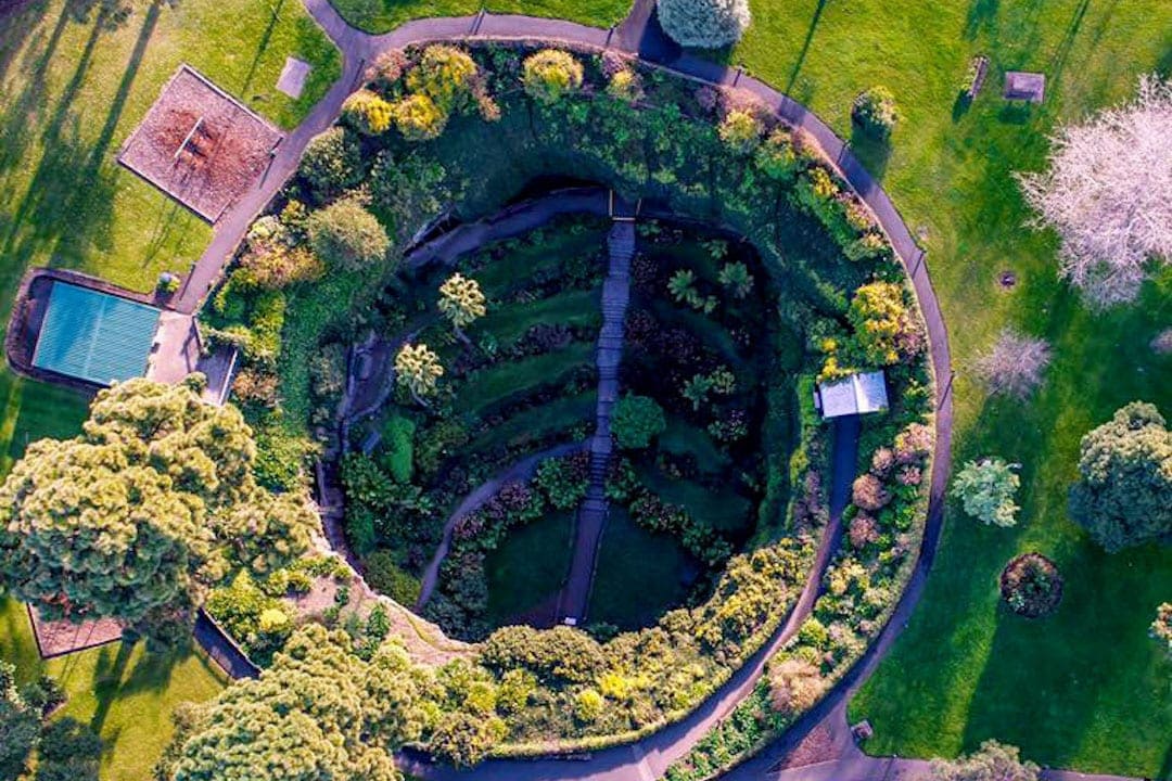 Mount Gambier, Umpherston Sinkhole