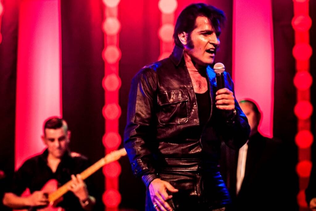 Elvis tribute artist Mark Andrew at Parkes Elvis Festival in 2015