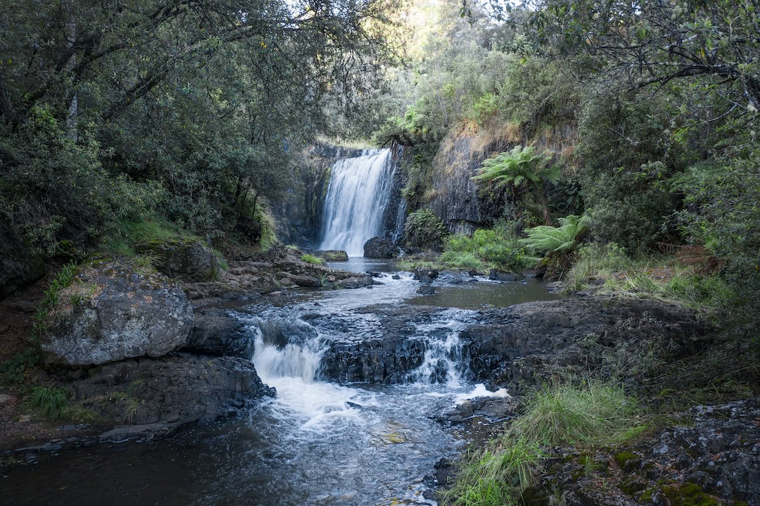 15 kilometres south of Burnie lies the Guide Falls Reserve, a beautiful place for picnic or BBQ.