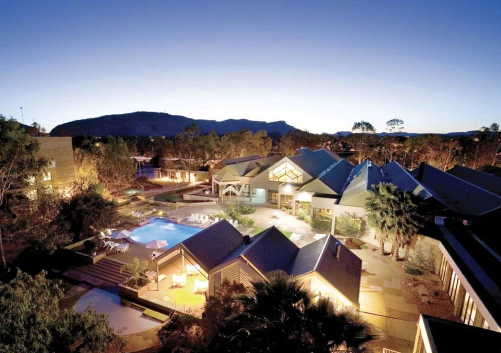 Stay in Alice Springs